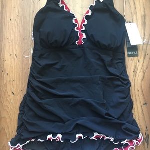 Profile by Gottex swimsuit 18W, NWT, Orig $168!
